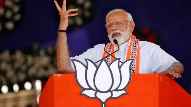 ‘नमो एप’ के जरिए ‘मेरा बूथ, सबसे मजबूत’ कार्यक्रम के तहत पीएम मोदी ने कहा कि शीशमहल AAP के धोखे और झूठ का उदाहरण है..