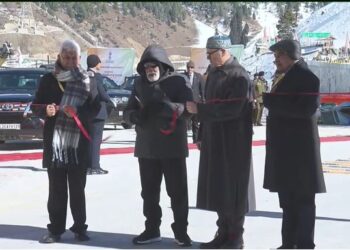 प्रधानमंत्री नरेंद्र मोदी ने सोनमर्ग से पहले शुटकड़ी नामक स्थान पर प्रधानमंत्री जेड मोड़ टनल का किया उद्घाटन