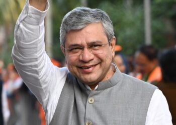 रेल मंत्री अश्विनी वैष्णव आज बिहार दौरे पर, देंगे करोड़ों की सौगात, ट्रेन से पहुंचेंगे बेतिया