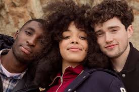 युवाओं के बीच पॉलीमोरस रिलेशनशिप क्यों हो रही है पॉपुलर?