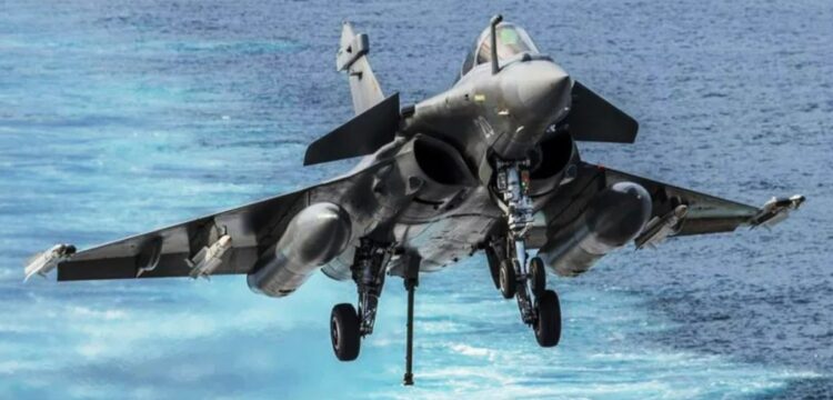 26 राफेल-मरीन विमानों के लिए फ्रांस के साथ अंतर-सरकारी समझौते पर हस्ताक्षर