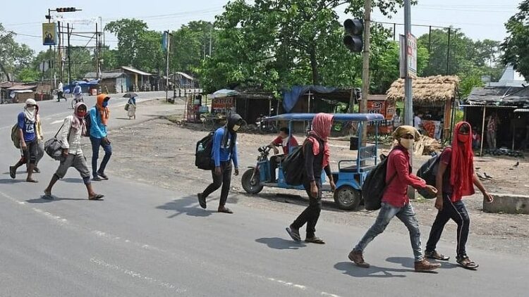 भारत-पाक तनाव, पंजाब से UP-बिहार के लोगों का पलायन ,खेती-इंडस्ट्री के सामने संकट