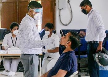 देश भर में कल कोरोना के 276 नए मामले दर्ज , 7 की हुई मौत ,  4302 एक्टिव केस 44 की मौत……..