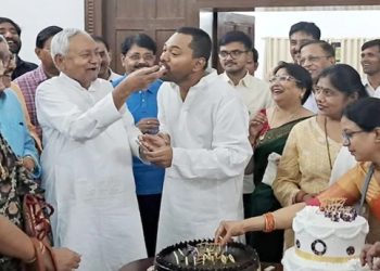 पिताजी ही बनेंगे मुख्‍यमंत्री, जन्‍मदिन पर रुद्राभिषेक के बाद बोले सीएम नीतीश के बेटे निशांत