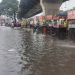 पटना में 10 घंटे से लगातार बारिश से शहर के कई इलाकें डूबे ,ट्रैक पर ट्रेनें रुकीं, रोड पर गाड़ियां फंसी………….