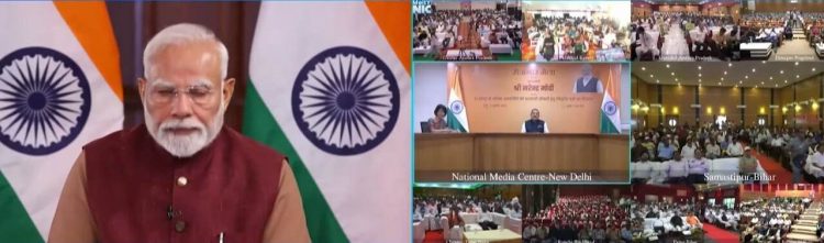 51 हजार युवाओं को पीएम मोदी की सौगात, सौंपे नियुक्ति पत्र