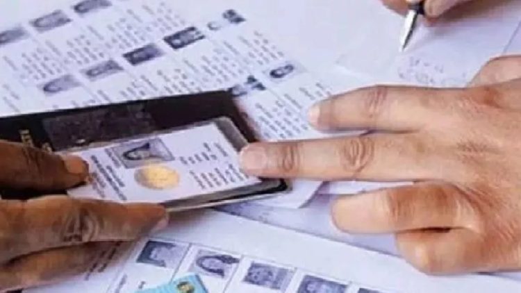 पटना में 44 लाख वोटरों का सत्यापन चुनौती