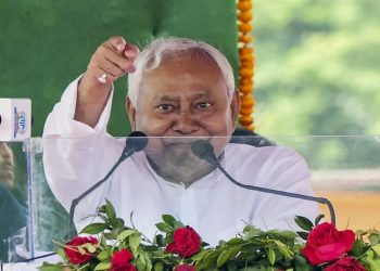 नीतीश सरकार की बड़ी घोषणा: बिहार में 1 करोड़ युवाओं को मिलेगा रोजगार, उद्योग लगाने पर मिलेगी सब्सिडी