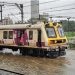 मुंबई में बारिश से हालात बदतर: 24 घंटे में छह लोगों की मौत, हार्बर लाइन पर लोकल ट्रेन सेवाएं 15 घंटे बाद बहाल