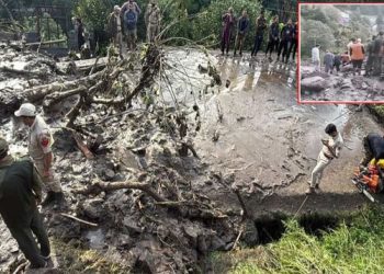 जम्मू-कश्मीर के रामबन और रियासी में फटा बादल, 10 की मौत, कई लोग हैं लापता……