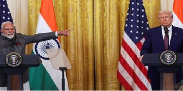 भारत पर 50% अमेरिकी टैरिफ का एलान: क्यों बिगड़ी बनी बात, ट्रंप को क्या बुरा लगा; दोनों देशों में कैसा माहौल?