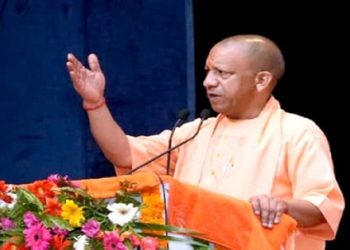 मौलाना भूल गया था यूपी में किसका शासन है……………