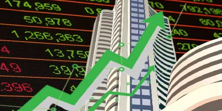 अमेरिकी फेड की ओर से ब्याज दरों में कटौती की उम्मीद से बाजार गुलजार,सेंसेक्स में 400 और निफ्टी में 100 से ज्यादा अंक की तेजी…………