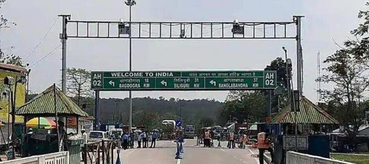 नेपाल में हिंसा के बाद बिहार सीमा पर हाई अलर्ट, वाल्मिकीनगर, नवलपरासी, बर्दघाट में लगाया गया कर्फ्यू  …………