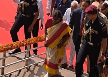 सर्वपितृ अमावस्या -गयाजी पहुंची राष्ट्रपति द्रौपदी मुर्मू, किये पिंडदान , आज के दिन की विशेष है महिमा……………