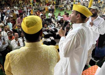 अब कोई चाहत नहीं है, समय आने पर बोलेंगे…………..