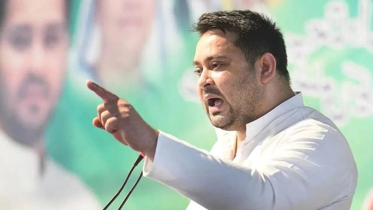 पलटी मारते-मारते इनका सिर चकरा गया, अब बिहार को ओरिजनल सीएम की जरूरत..पटना में बोले तेजस्वी