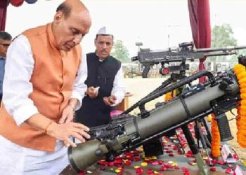 कराची का एक रास्ता क्रीक से ही होकर जाता है………………