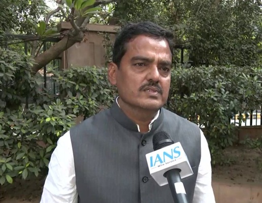 कांग्रेस की बैठक में संजीव सिंह ने क्यों दी गोली मारने की धमकी?