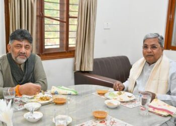 कर्नाटक में कुर्सी की खींचतान खत्म !