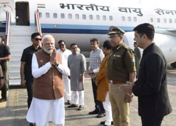 गुजरात के दौरे पर प्रधानमंत्री, अंत्रोली में बन रहे बुलेट ट्रेन स्टेशन का लिया जायजा