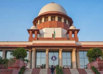 यूपी-बिहार से सुप्रीम कोर्ट तक आधार विवादों में क्यों, यह कहां-कहां है जरूरी?