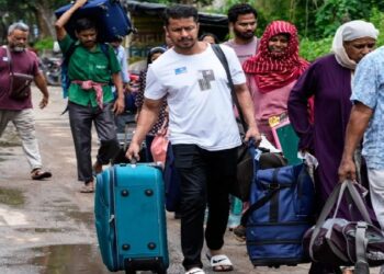 SIR की प्रक्रिया शुरू होते ही घुसपैठिए पश्चिम बंगाल छोड़कर क्यों भागने लगे बांग्लादेशी ?