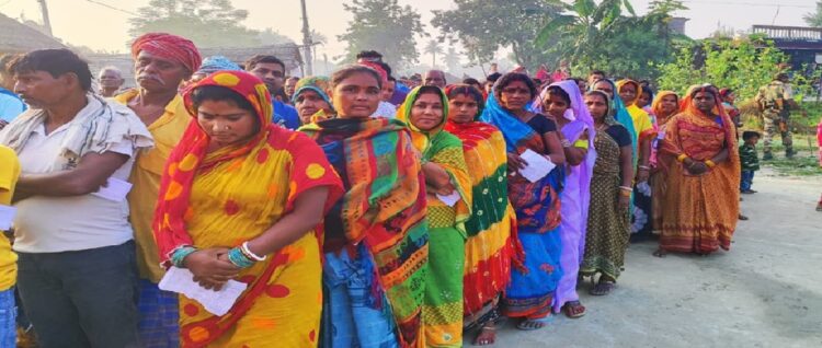 पहले चरण की वोटिंग आज 121 सीटों पर हो रहा मतदान , 1314 उम्मीदवारों के किस्मत का होगा फैसला ………………….