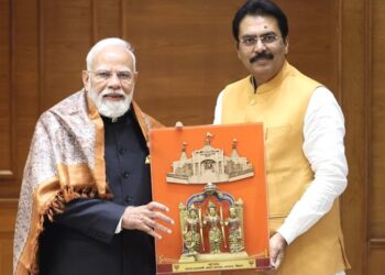 संजय सरावगी दिल्ली में प्रधानमंत्री नरेंद्र मोदी से की मुलाकात…………