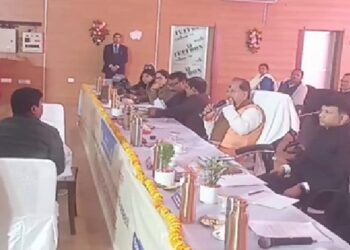 गड़बड़ी करने वाले अफसरों को श्मशान तक ढूंढेंगे……………