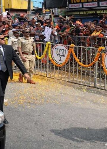 पीएम मोदी आज केरल के दौरे पर , केरल को दी 4 नई ट्रेनों की सौगात , इनोवेशन एंड एंटरप्रेन्योरशिप हब की रखी आधारशिला……………………