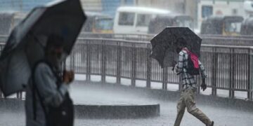 उत्तर भारत में ‘आफत’, 9 राज्यों में आंधी-बारिश का अलर्ट