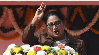 गणतंत्र दिवस समारोह में CM रेखा गुप्ता ने पेश किया 11 महीनों का रिपोर्ट कार्ड