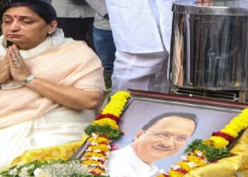 अजित पवार की पत्नी सुनेत्रा डिप्टी CM बनेंगी, महाराष्ट्र की होंगी पहली महिला उपमुख्यमंत्री