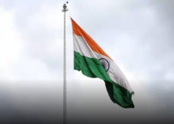 गणतंत्र दिवस पर क्यों तिरंगा फहराया नहीं, बल्कि खोला जाता है?