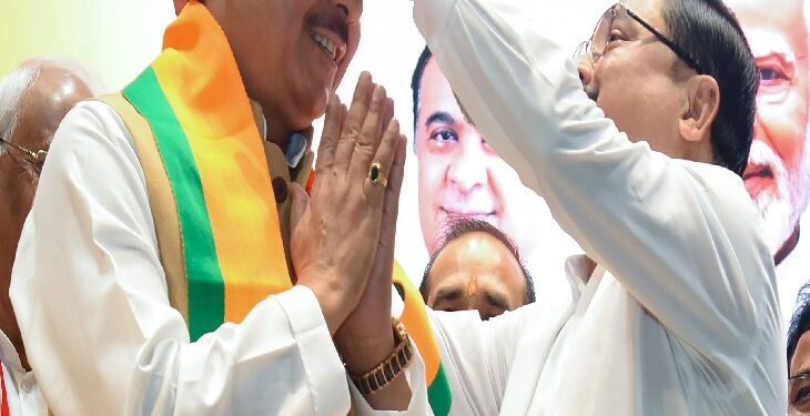 भाजपा के हुए असम कांग्रेस के पूर्व अध्यक्ष भूपेन बोरा……………..