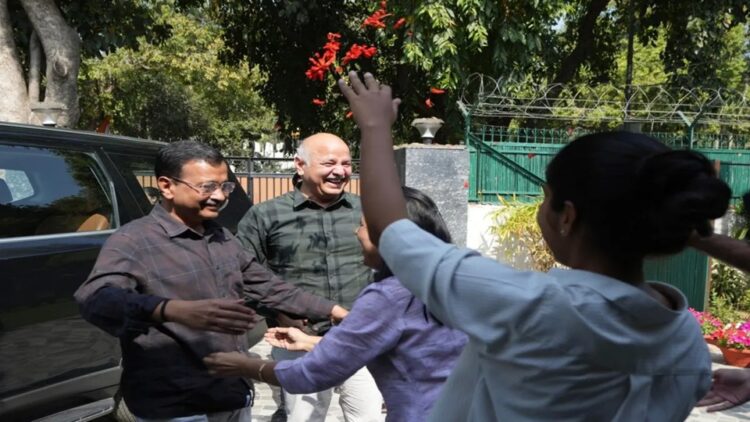 केजरीवाल और मनीष सिसोदिया को बड़ी राहत, कोर्ट ने किया बरी……