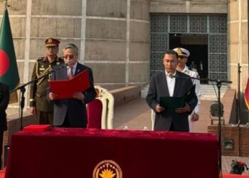 बांग्लादेश को मिली नई सरकार, BNP नेता तारिक रहमान ने ली प्रधानमंत्री पद की शपथ