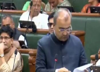 अब गैर-हाजिरी नहीं होगी बर्दाश्त…………….