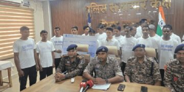 ‘लाल आतंक’ का अंत करीब: सुरक्षाबलों को मिली बड़ी कामयाबी, सुकमा में 22 नक्सलियों ने डाले हथियार