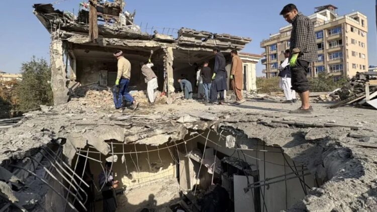 पाकिस्तान ने अफगानिस्तान बॉर्डर पर की एयरस्ट्राइक , अब तक 18 शव बरामद?