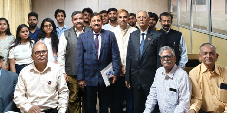 कल के लिए परिवर्तन, लचीलेपन के साथ विकास विषय पर संगोष्ठी…………………….