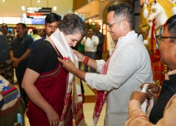मिशन असम पर प्रियंका……………