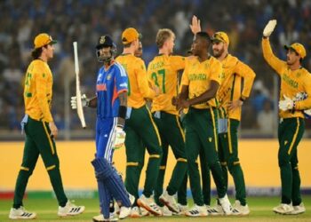 टी-20 इंटरनेशनल में भारत की दूसरी सबसे बड़ी हार ,साउथ अफ्रीका ने 76 रन से हराया ………………