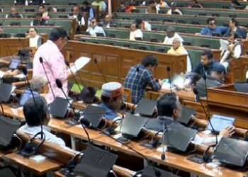 बिहार विधानसभा के बजट सत्र में “बेचारा” ने सियासी आग भड़का दी…………………