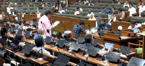 बिहार विधानसभा के बजट सत्र में “बेचारा” ने सियासी आग भड़का दी…………………