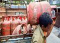 घरेलू सिलेंडर के दाम 60 रुपए बढ़े