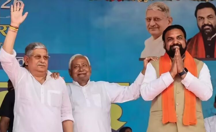 कंधे पर सिंहासन की विरासत!!