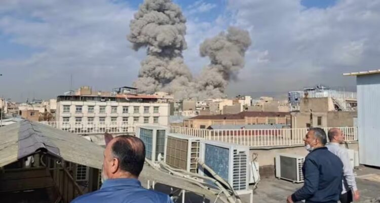 UAE से लेकर इजरायल तक…, ईरानी मिसाइलों और ड्रोन ने इन 9 देशों में मचाई तबाही