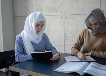 ईरान में क्या पढ़ने जाते हैं भारतीय छात्र, यहां कितनी है इनकी तादाद?